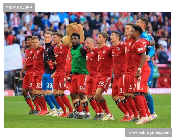 拜仁更衣室庆祝迪亚斯生日,欧冠红牌停赛成插曲 拜仁更衣室庆祝迪亚斯生日,欧冠红牌停赛成插曲